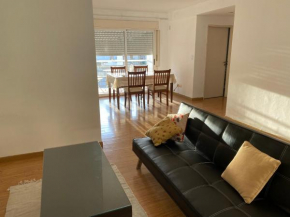 Hermoso departamento sobre Cabildo y contrafrente